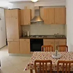 Apartman Leona