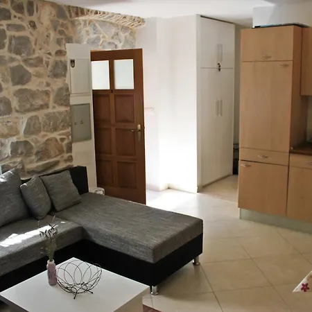 Appartement Leona *