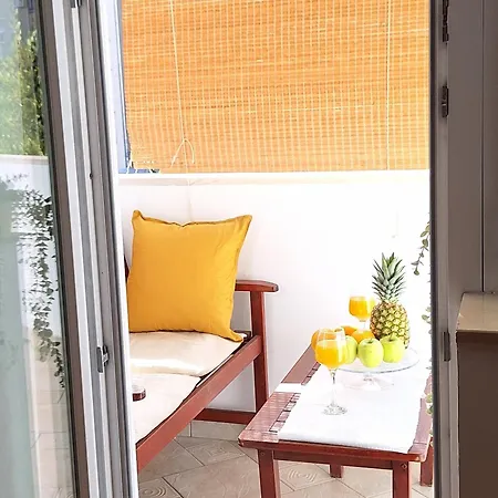 Leona Apartamento