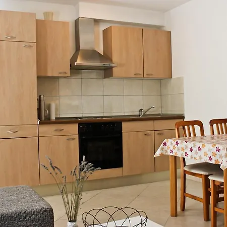 Apartamento Leona *